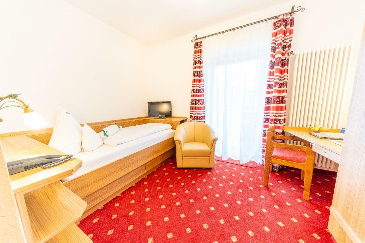 Hotel Alpenhof Bad Wörishofen Exteriör bild